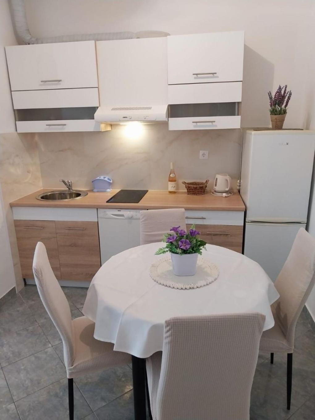 Apartments Josip Baška Voda Kültér fotó