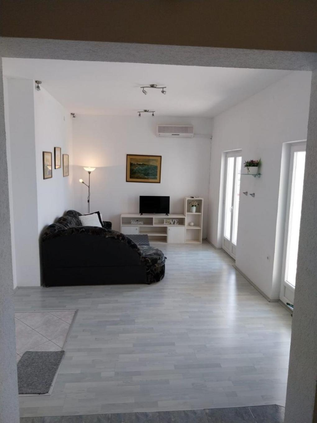 Apartments Josip Baška Voda Kültér fotó