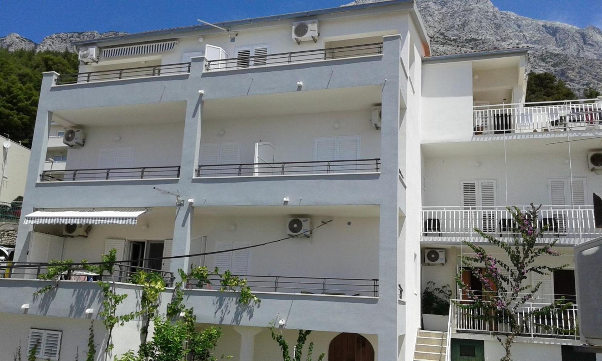 Apartments Josip Baška Voda Kültér fotó